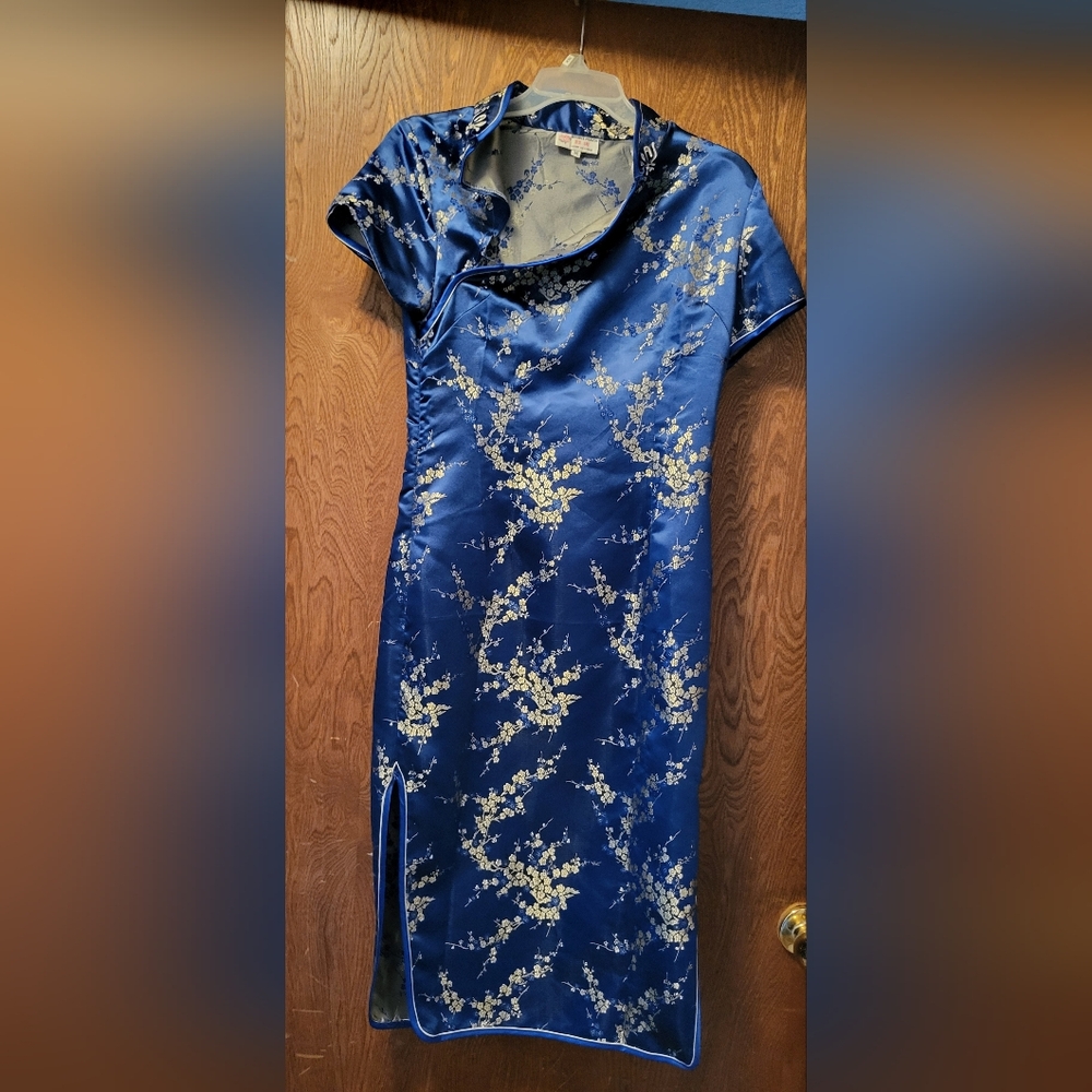 Beautiful Blue Cheungsam Women's Short Skeeve Dress Size 36